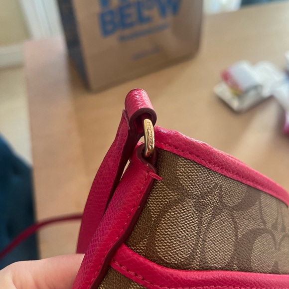 Coach monogram crossbody - Picture 9 of 13
